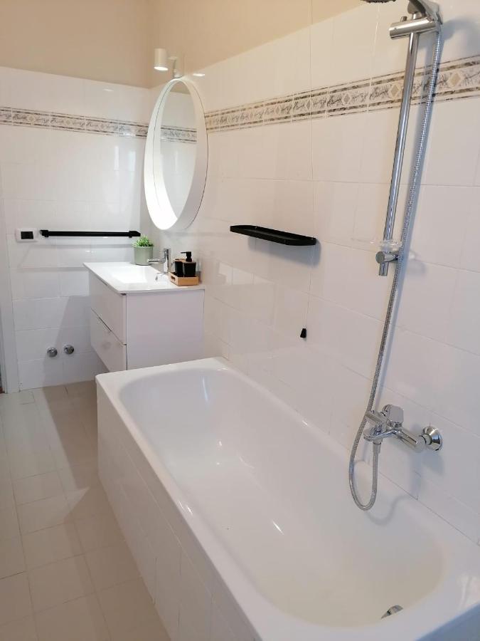 Bramante-12 Apartment เปสการา ภายนอก รูปภาพ